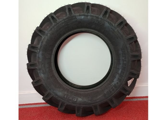 Pneu 7.5 L 15 - 8 lonas Pneu 7.5 L 15 - 8 lonas