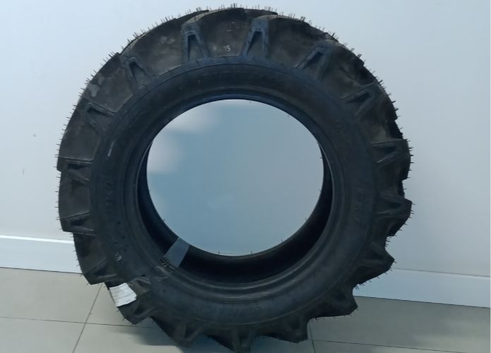 Pneu radial 250/80-18 Pneu radial 250/80-18